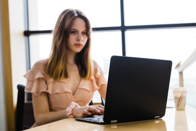 Seslinaz.com ile Sesli ve Görüntülü Sohbetin Yeni Adresi